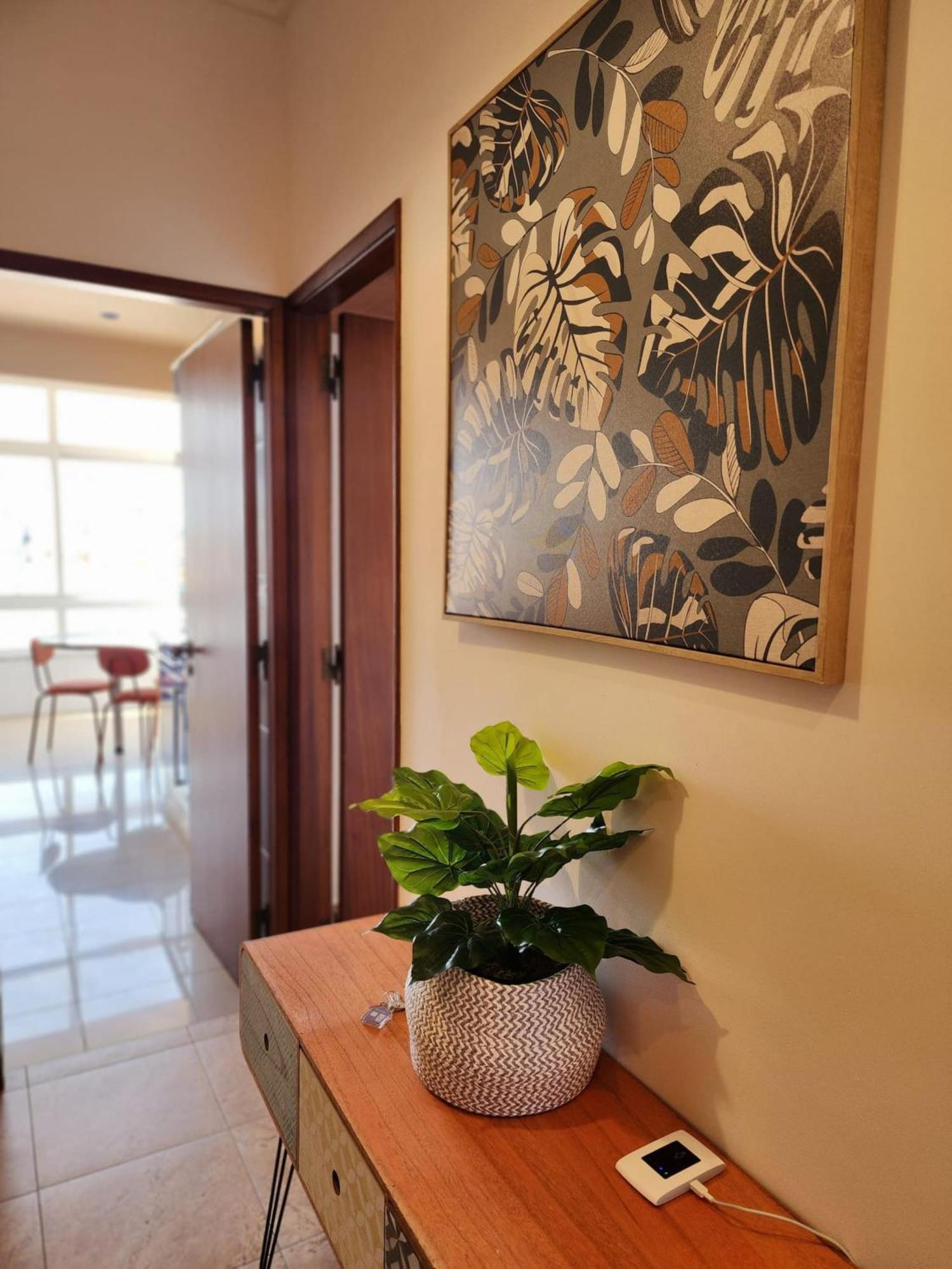 Cozy Apartment In Central Almada W Swing Chairs Bagian luar foto