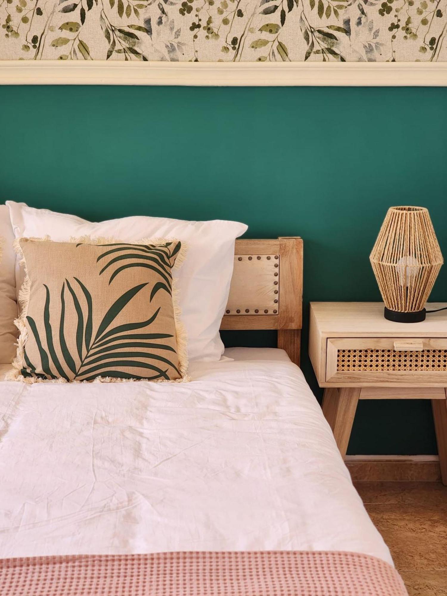 Cozy Apartment In Central Almada W Swing Chairs Bagian luar foto