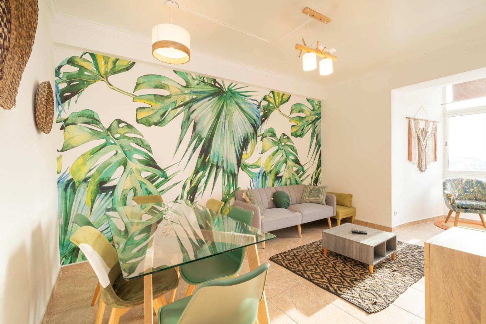 Cozy Apartment In Central Almada W Swing Chairs Bagian luar foto