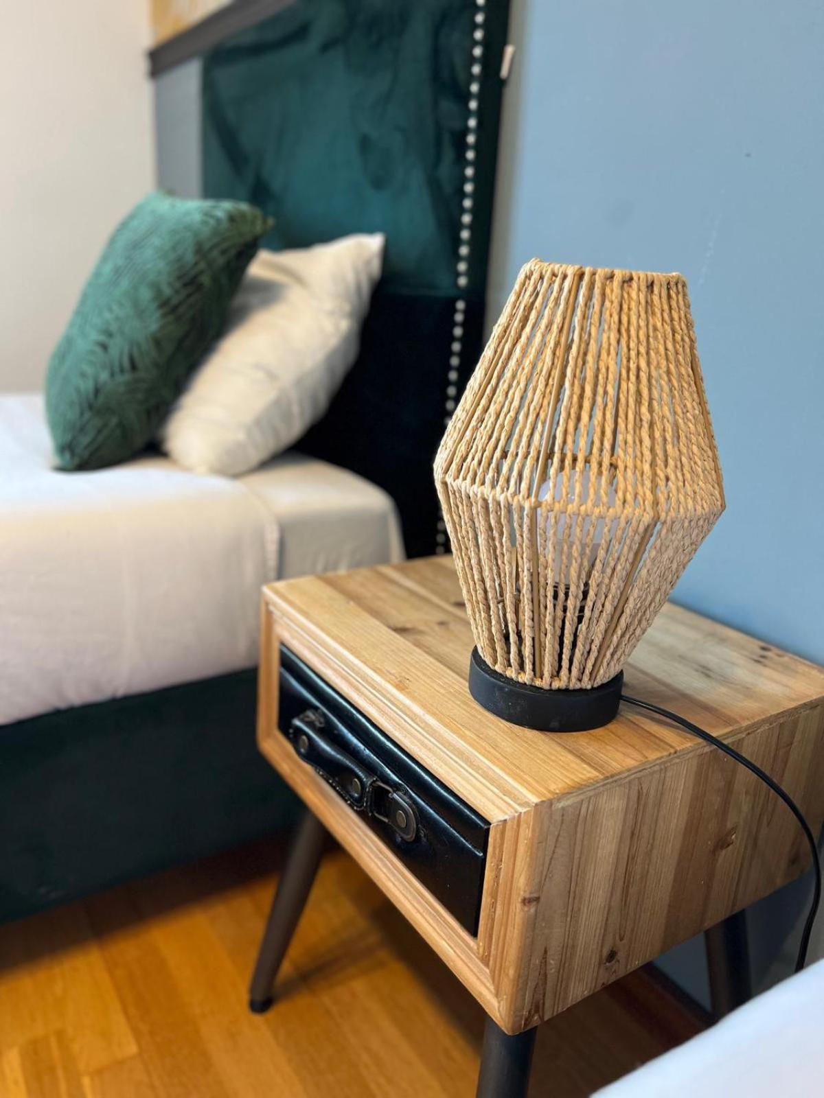 Cozy Apartment In Central Almada W Swing Chairs Bagian luar foto